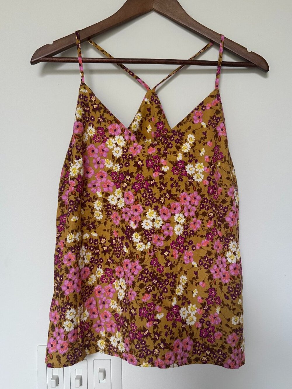 🌼 NWT Kut from the Kloth Floral Strappy Tank Size Small 🌼
